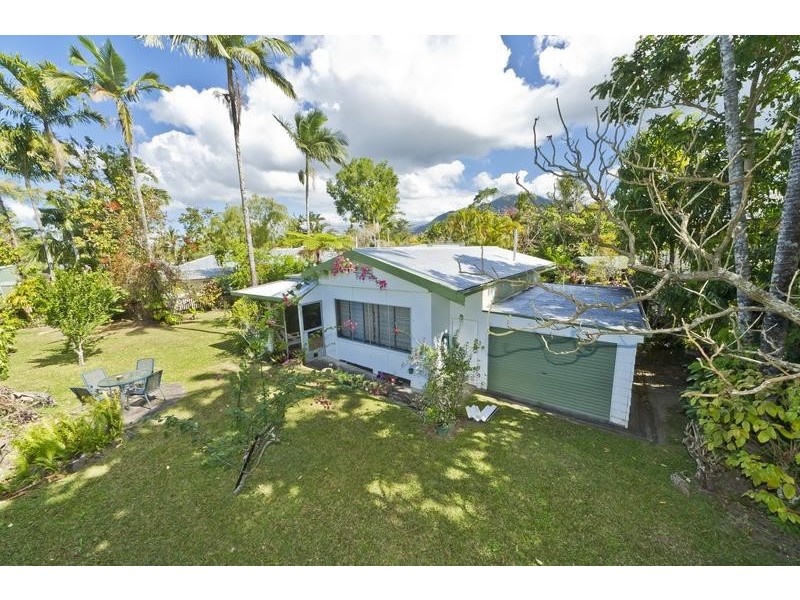 7 Fulton Close, Whitfield QLD 4870