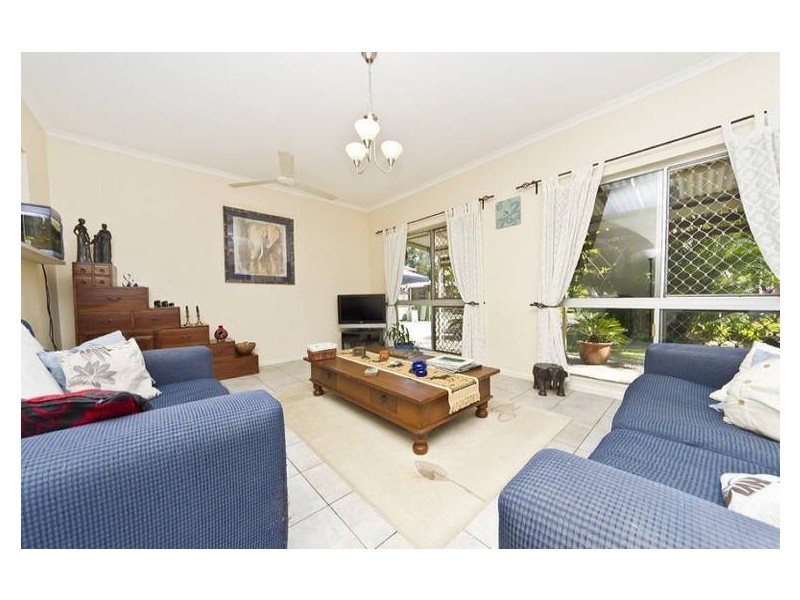 12 Windsor Close, Brinsmead QLD 4870