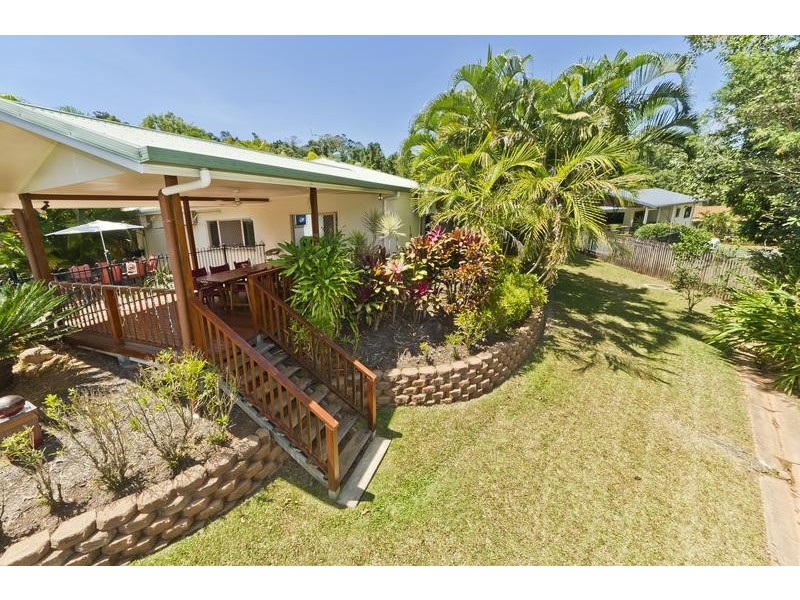 8 McAlpine Close, Brinsmead QLD 4870