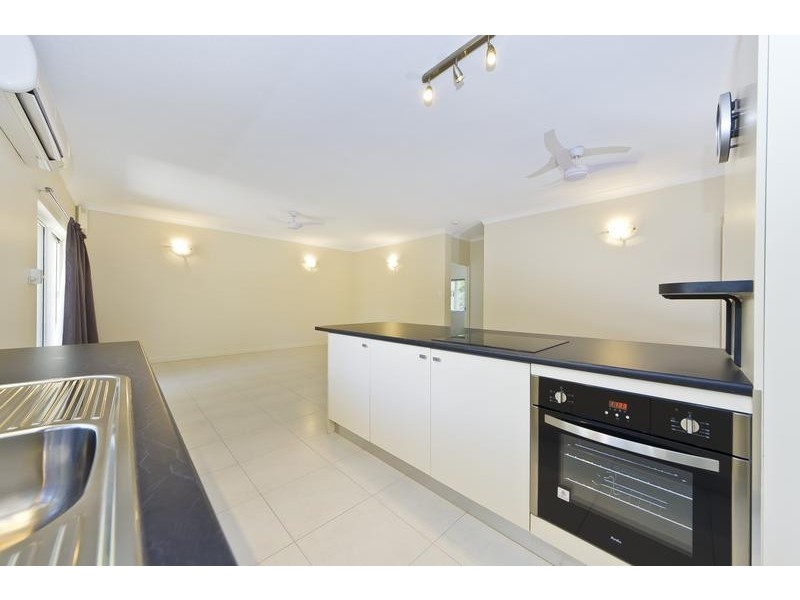 20/24-26 Springfield Crescent, Manoora QLD 4870