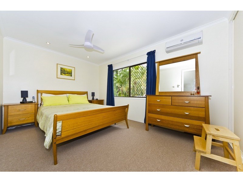10 HOBSON DRIVE, Brinsmead QLD 4870