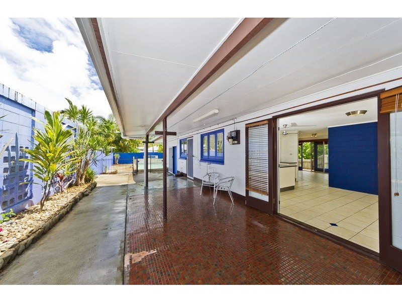 24 Duignan Street, Whitfield QLD 4870