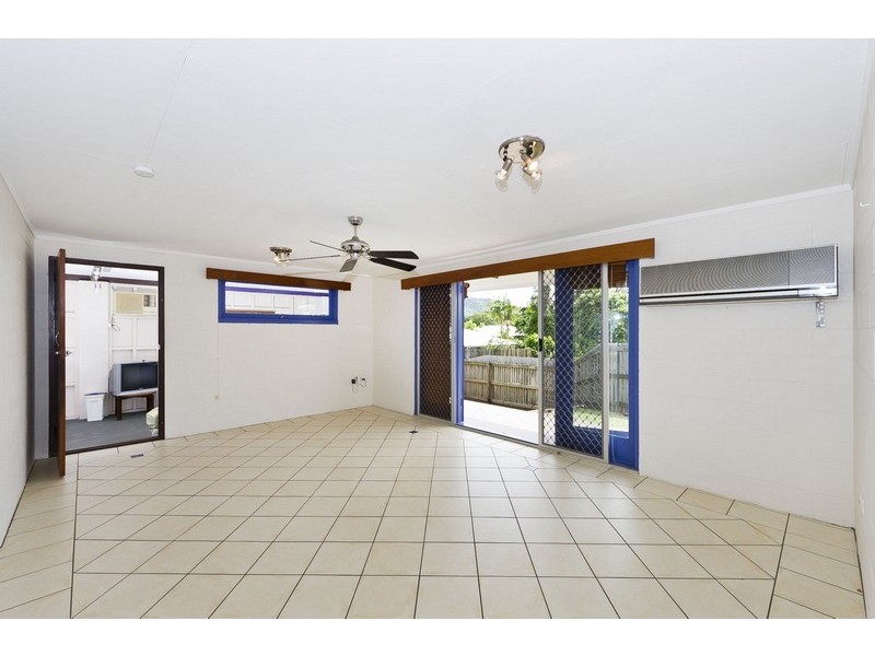 24 Duignan Street, Whitfield QLD 4870