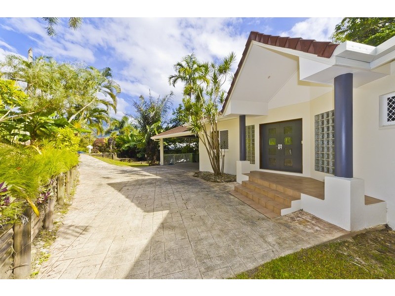4 McGuane Close, Brinsmead QLD 4870