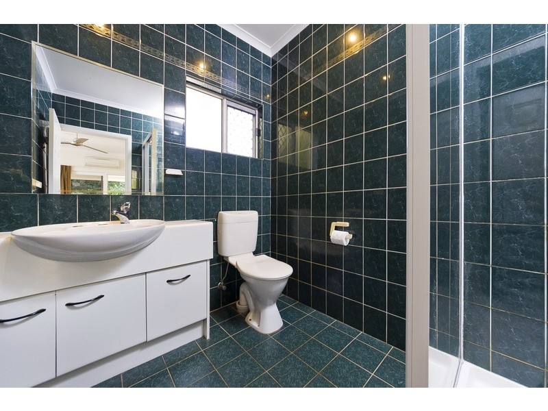 4 McGuane Close, Brinsmead QLD 4870