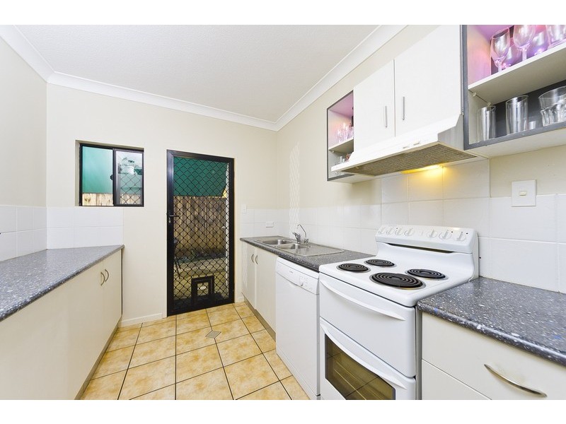 4/3 Stratford Parade, Stratford QLD 4870