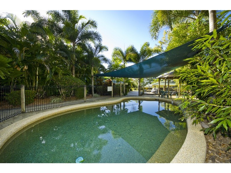 4/3 Stratford Parade, Stratford QLD 4870