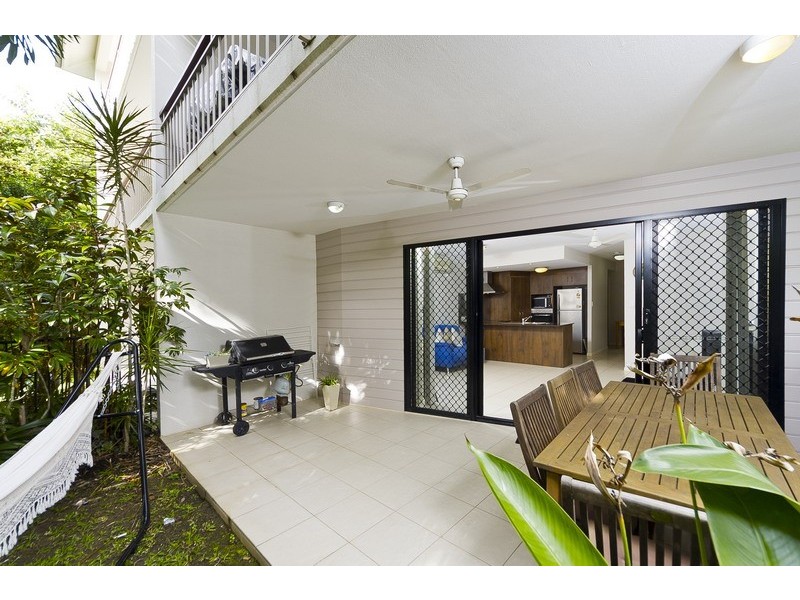 17/351 Lake Street, Cairns North QLD 4870
