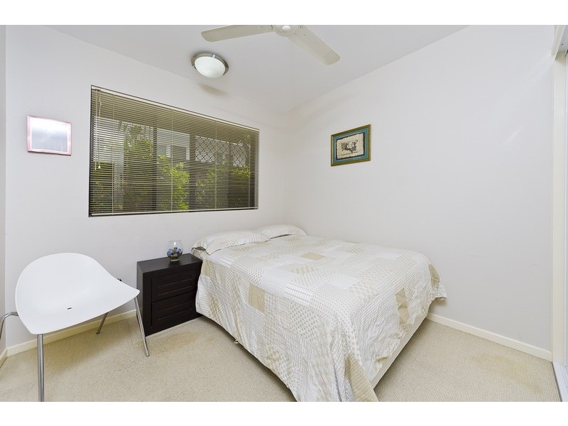 17/351 Lake Street, Cairns North QLD 4870