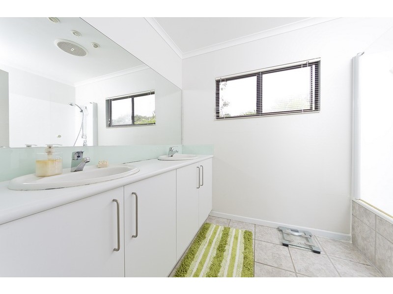 5 Matheson Drive, Brinsmead QLD 4870