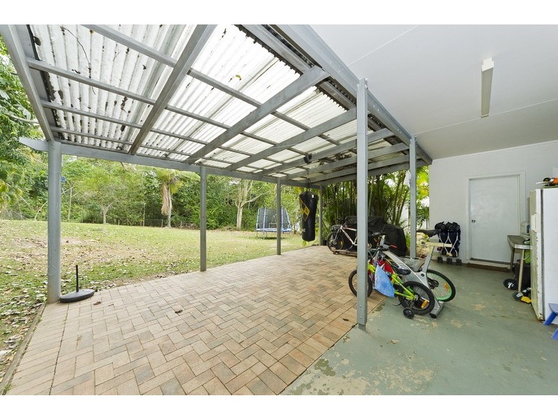 5 Matheson Drive, Brinsmead QLD 4870