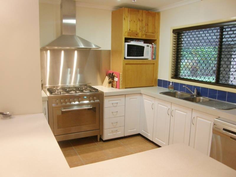 154 Woodward Street, Edge Hill QLD 4870