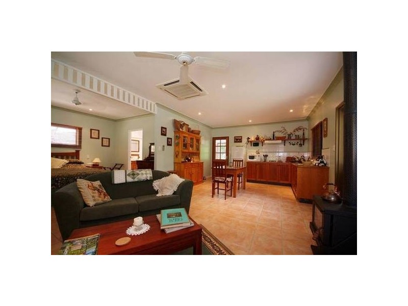 135 Stoney Creek Road, Kuranda QLD 4881