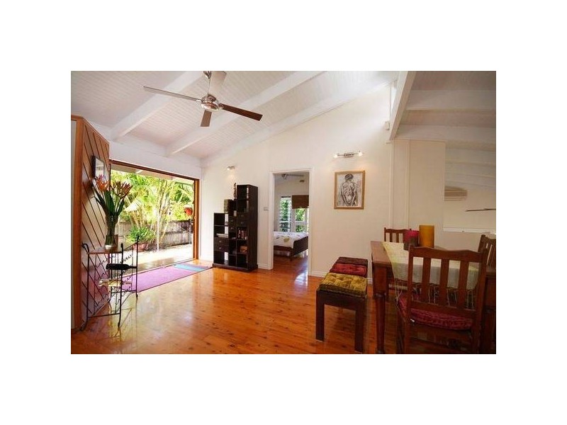 7 Aldinga Close, Whitfield QLD 4870