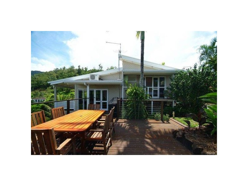 7 Aldinga Close, Whitfield QLD 4870