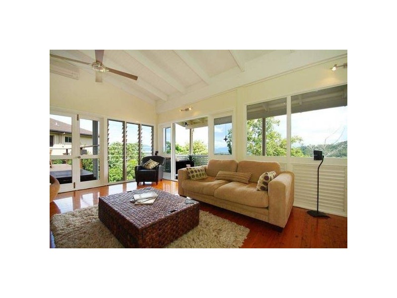 7 Aldinga Close, Whitfield QLD 4870