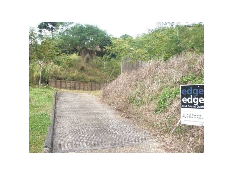 19 WillieMing Close, Redlynch QLD 4870