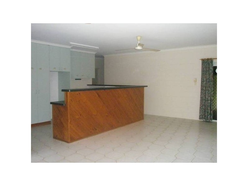 38 Satinash Close, Redlynch QLD 4870