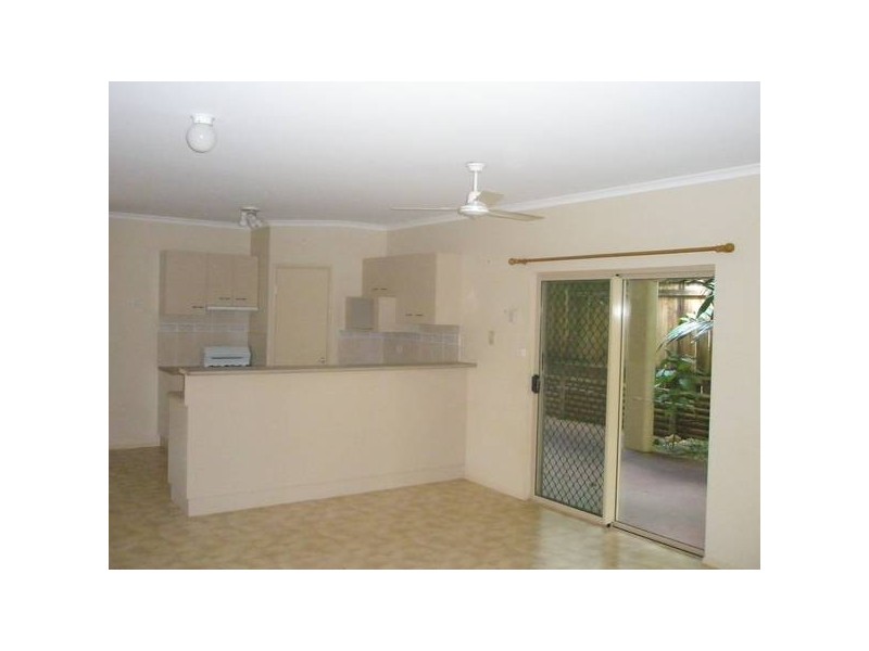 3 Tradewinds Close, Redlynch QLD 4870