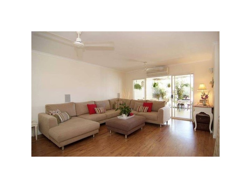 9 Gummow Close, Whitfield QLD 4870