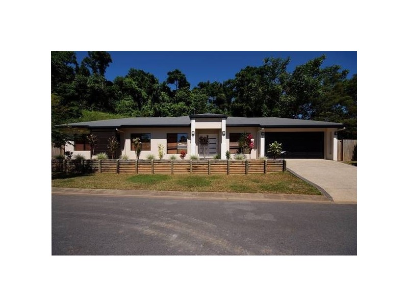 8 Lum Jim Street, Redlynch QLD 4870