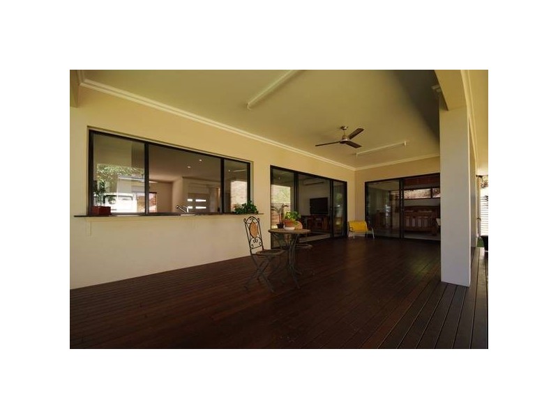 8 Lum Jim Street, Redlynch QLD 4870