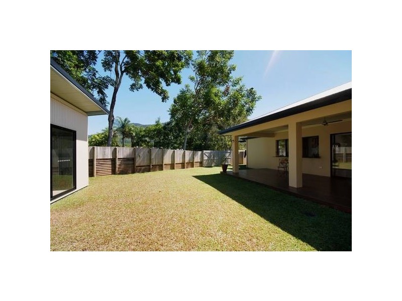 8 Lum Jim Street, Redlynch QLD 4870