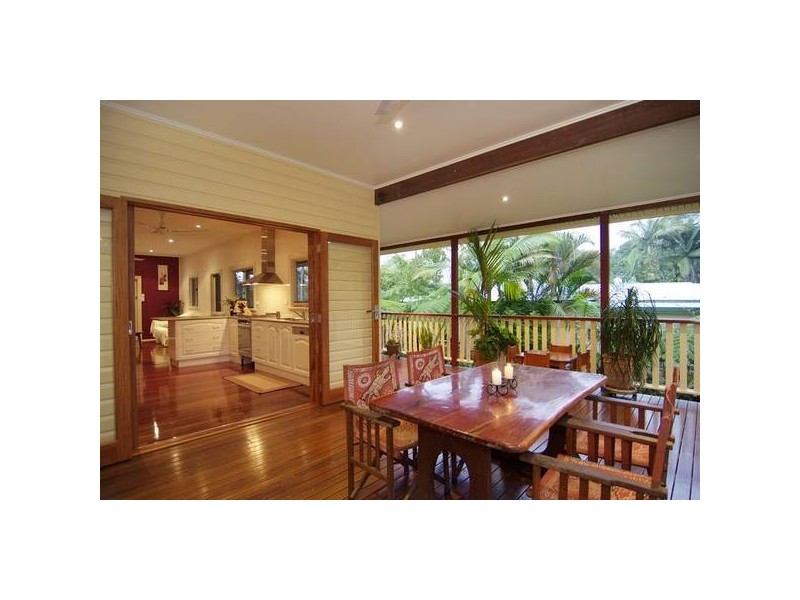 11 Gummow Close, Whitfield QLD 4870