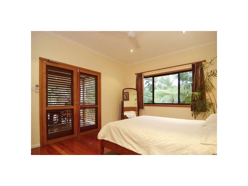 11 Gummow Close, Whitfield QLD 4870