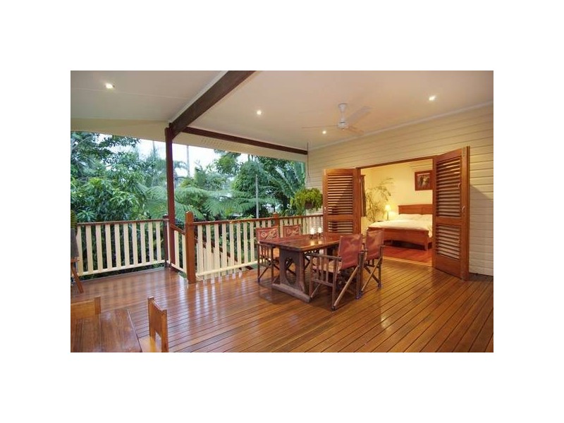 11 Gummow Close, Whitfield QLD 4870