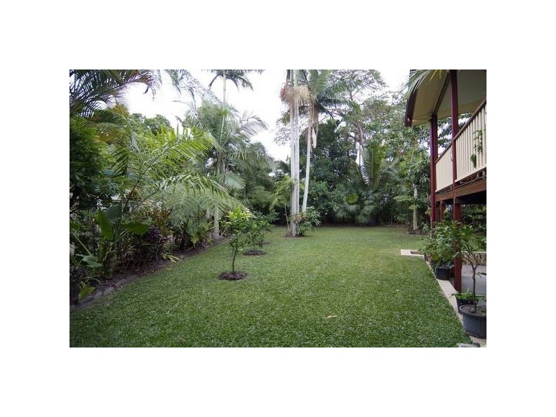 11 Gummow Close, Whitfield QLD 4870