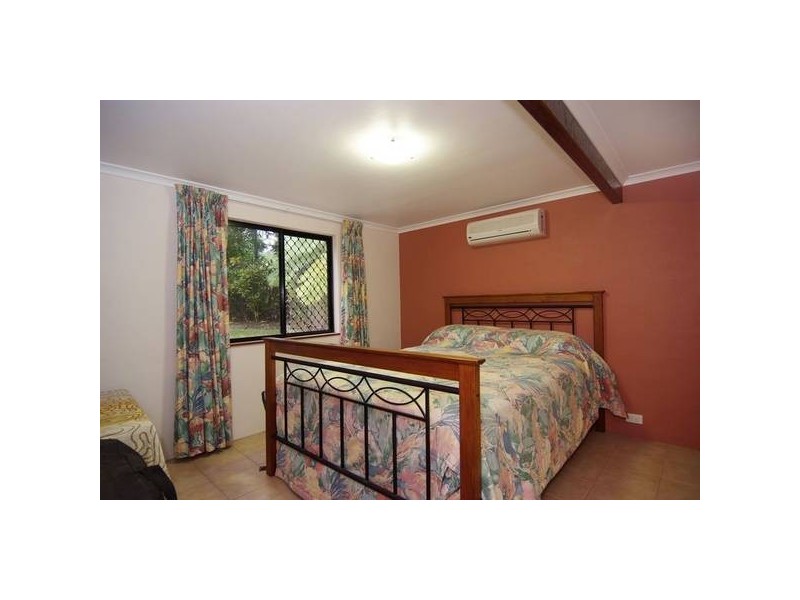 11 Gummow Close, Whitfield QLD 4870