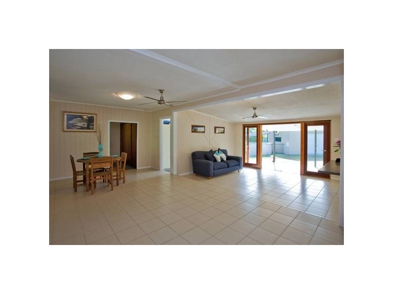 46 Atherton Street, Whitfield QLD 4870