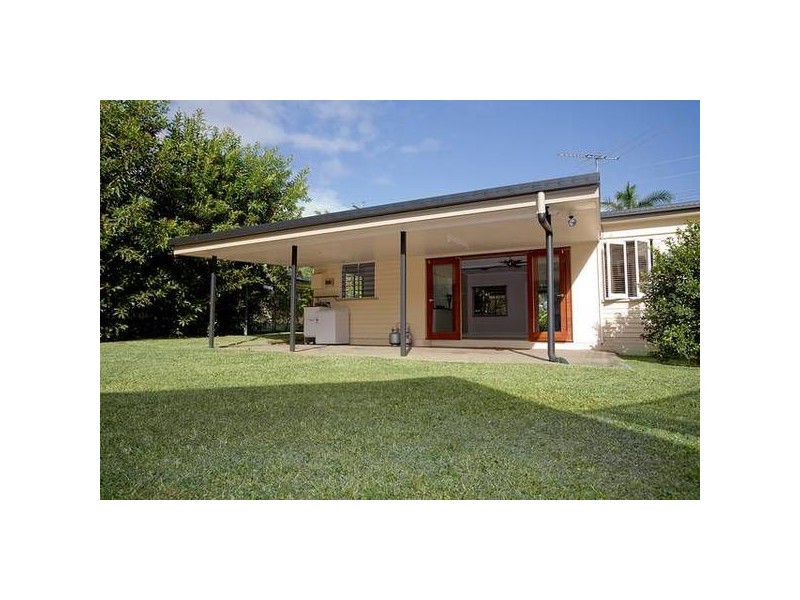 46 Atherton Street, Whitfield QLD 4870