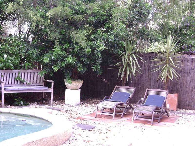 10 Rogers Close, Whitfield QLD 4870