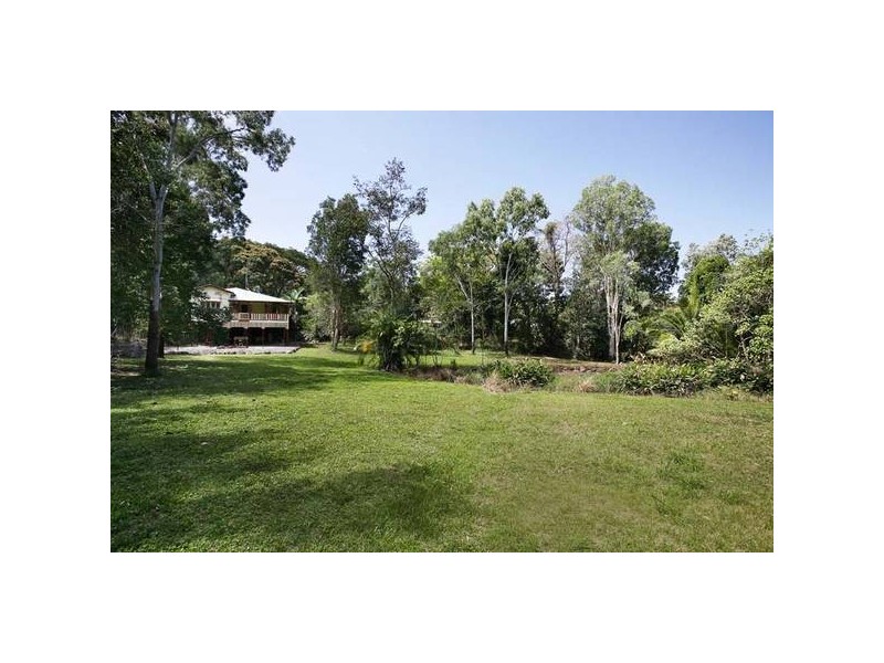 3 Chatham Tce, Smithfield QLD 4878