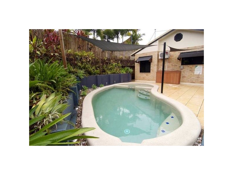 15 West Parkridge Drive, Brinsmead QLD 4870