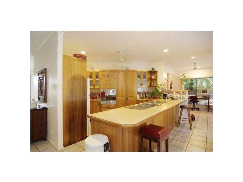 12 Delaney Close, Kanimbla QLD 4870