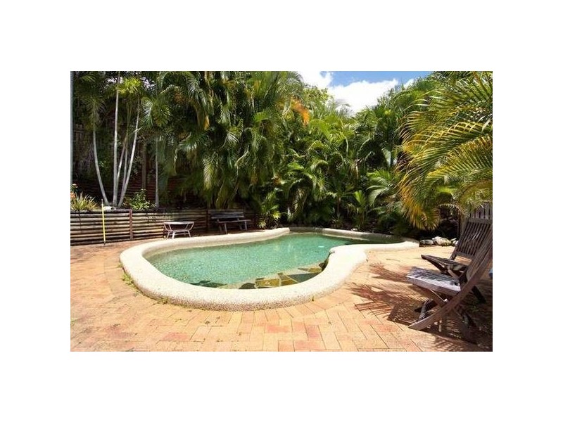 12 Delaney Close, Kanimbla QLD 4870