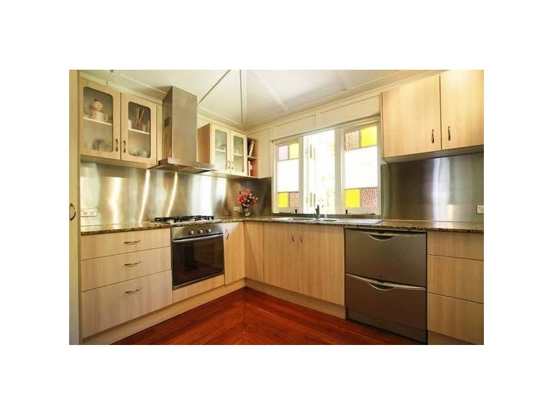 3 Chatham Tce, Smithfield QLD 4878