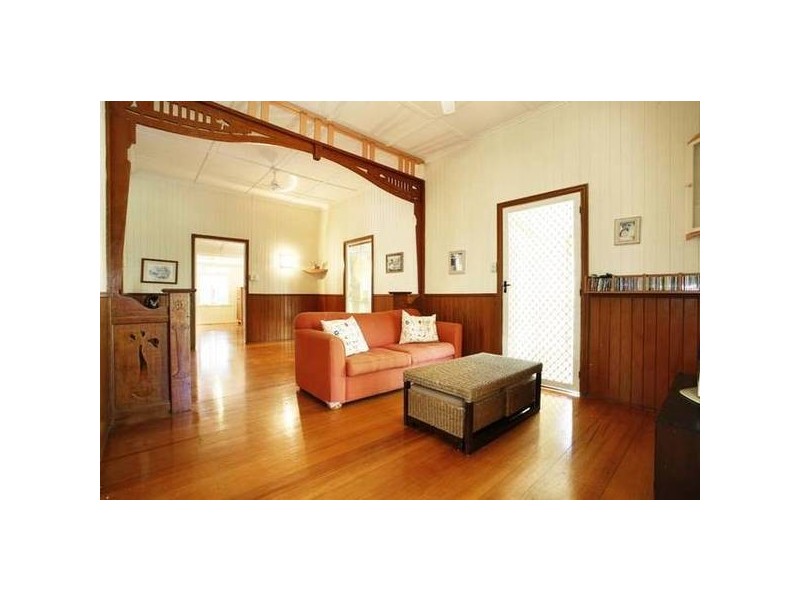 3 Chatham Tce, Smithfield QLD 4878