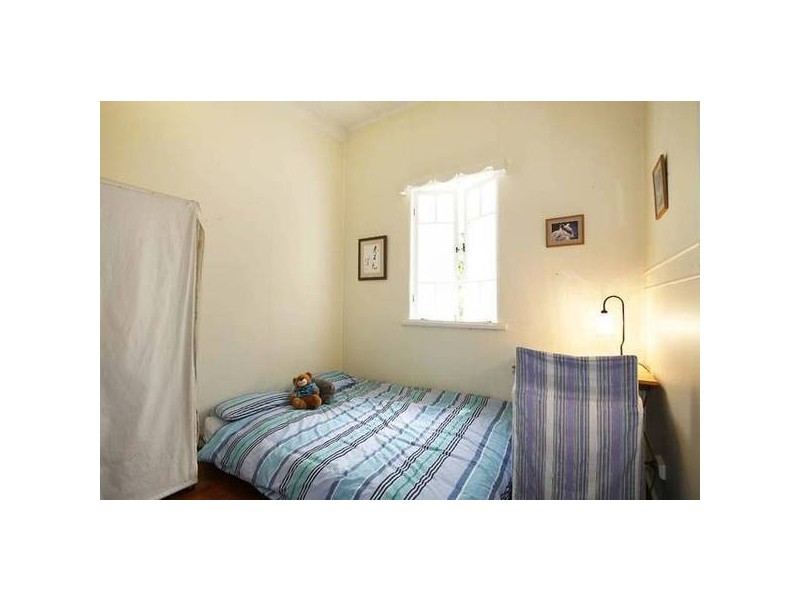 3 Chatham Tce, Smithfield QLD 4878