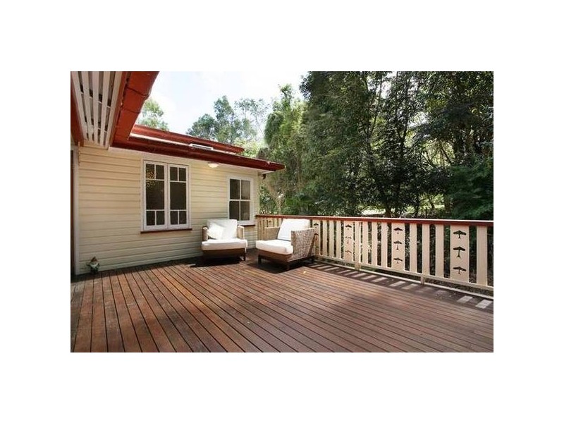 3 Chatham Tce, Smithfield QLD 4878