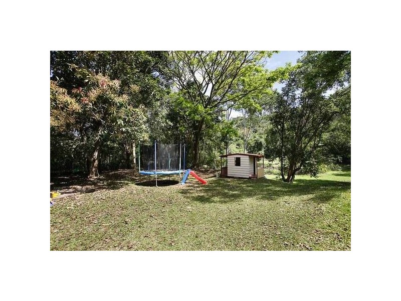 3 Chatham Tce, Smithfield QLD 4878