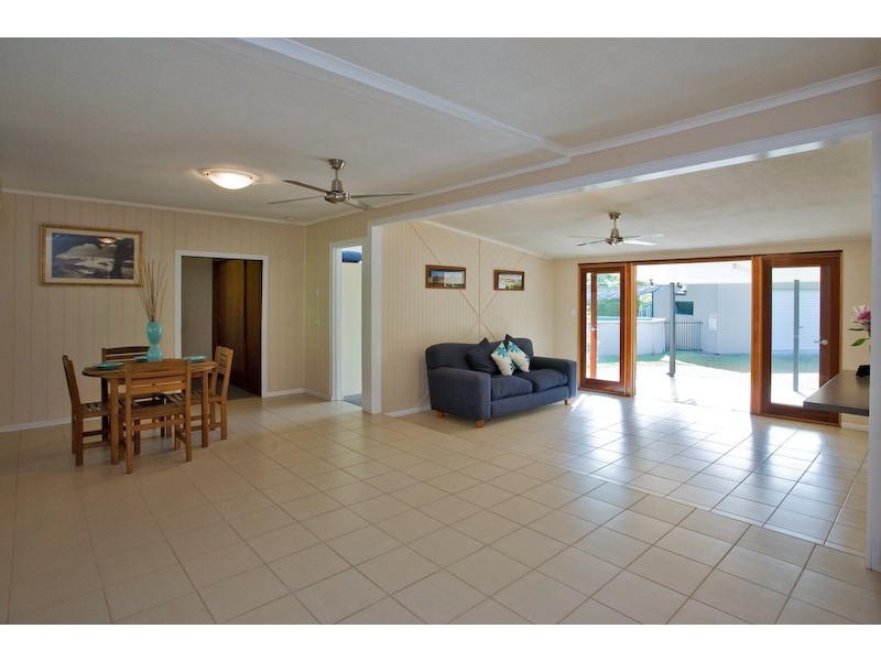 46 Atherton Street, Whitfield QLD 4870