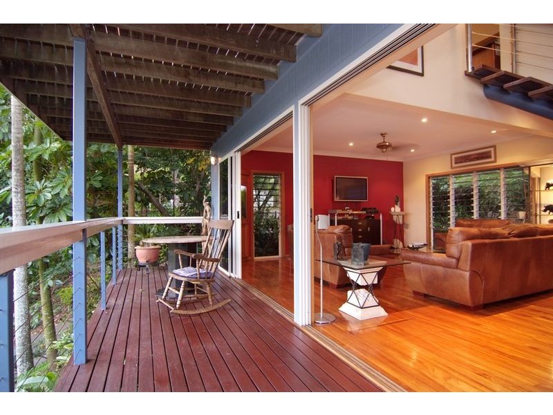17 Sun Street, Brinsmead QLD 4870
