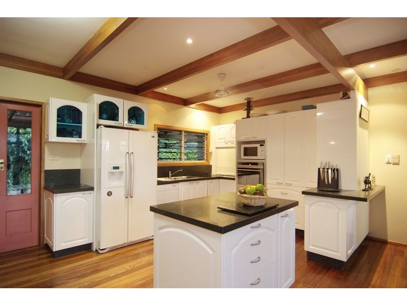 17 Sun Street, Brinsmead QLD 4870