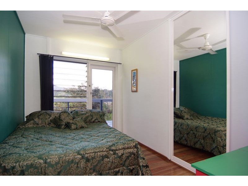 17 Sun Street, Brinsmead QLD 4870