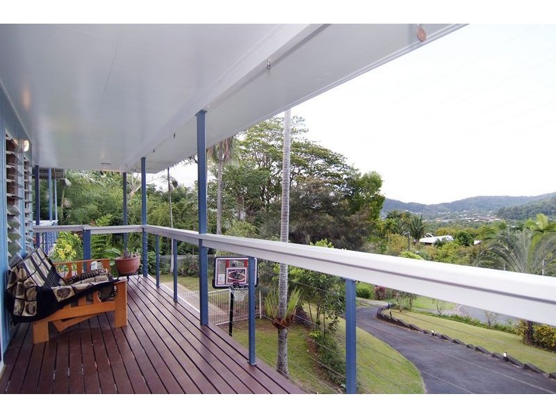 17 Sun Street, Brinsmead QLD 4870