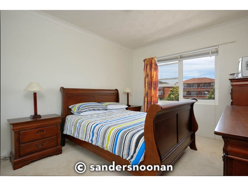 1/24 Wonoona Parade East, Oatley NSW 2223